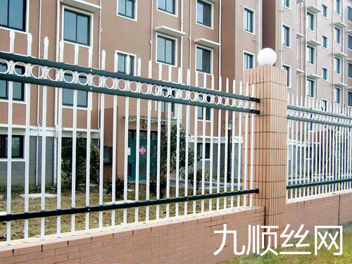 小區(qū)護欄網(wǎng)1.jpg
